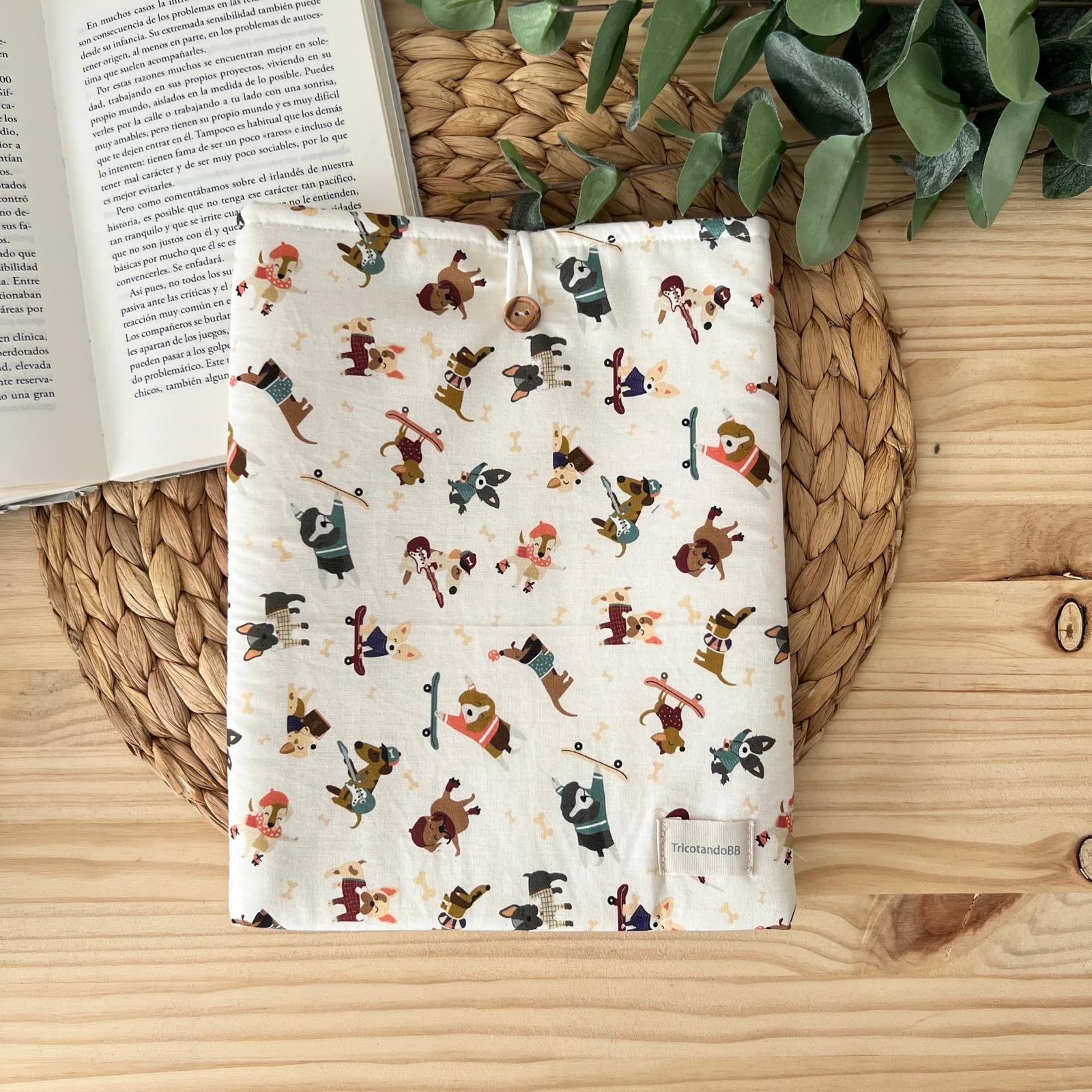 FUNDA LIBRO PERRITOS